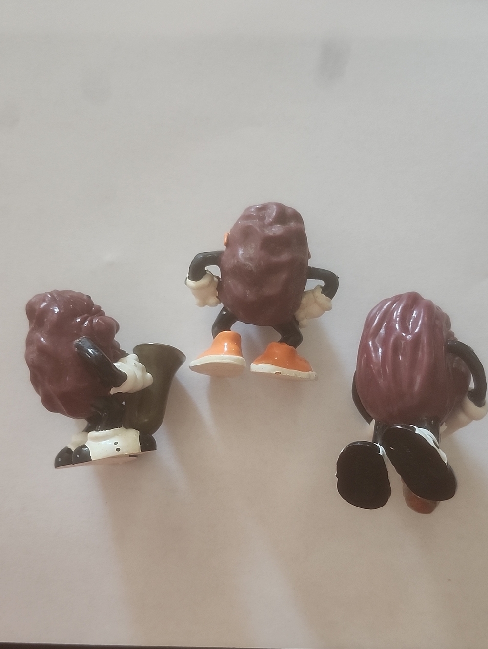 3 California Raisins - Picture 2 of 3